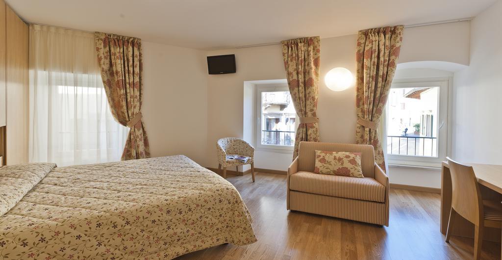 Hotel Romanda Levico Terme Bagian luar foto