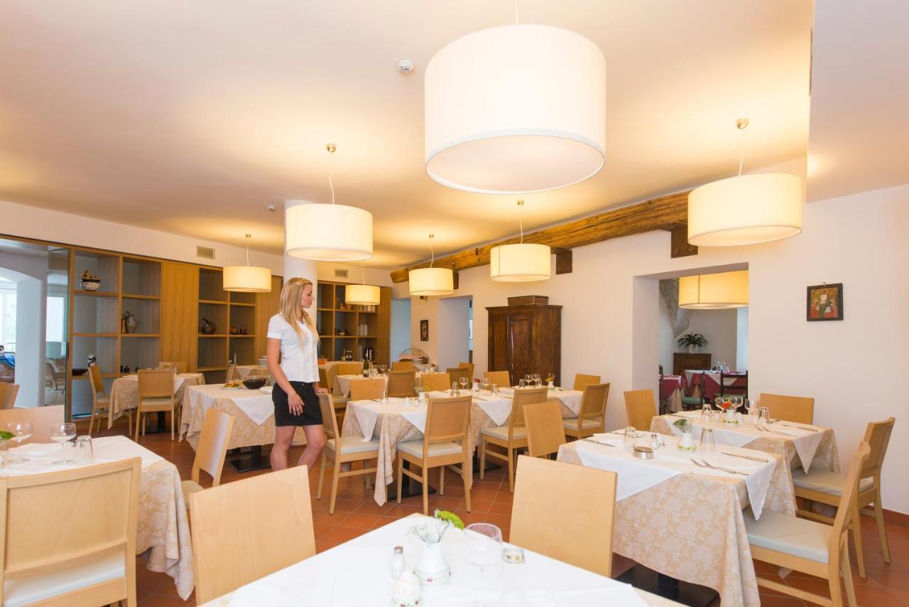 Hotel Romanda Levico Terme Bagian luar foto